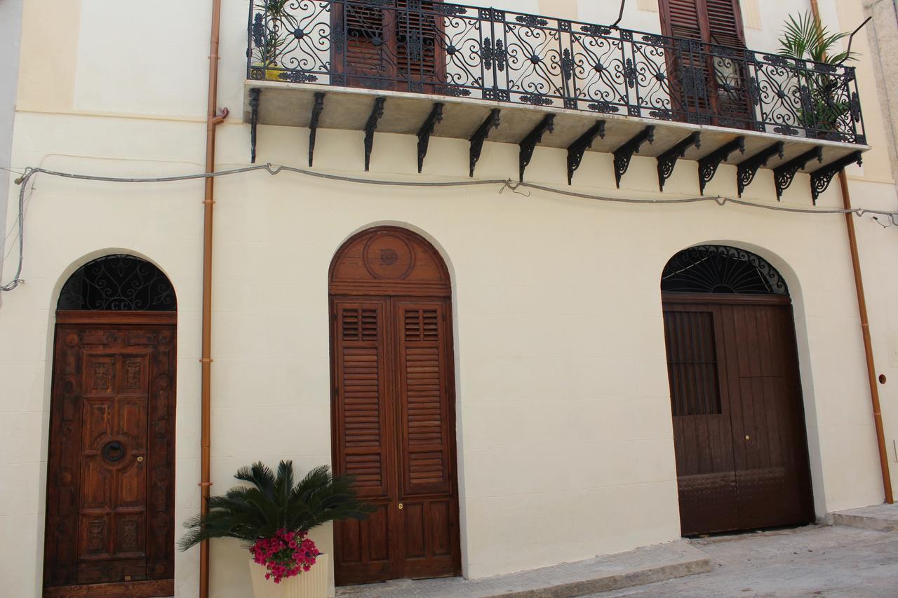 شقة Palazzo Taormina كاستيلاّماري ديل غو المظهر الخارجي الصورة