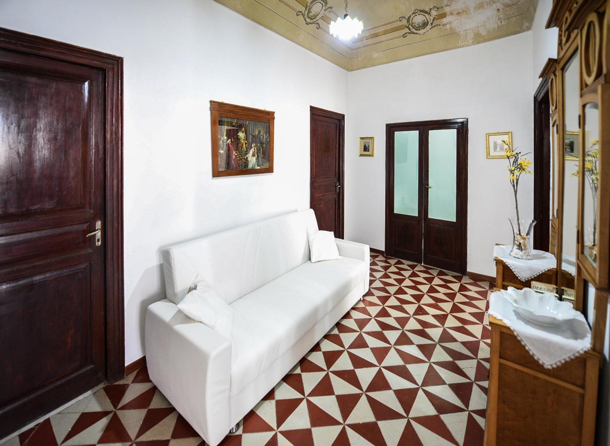 شقة Palazzo Taormina كاستيلاّماري ديل غو المظهر الخارجي الصورة